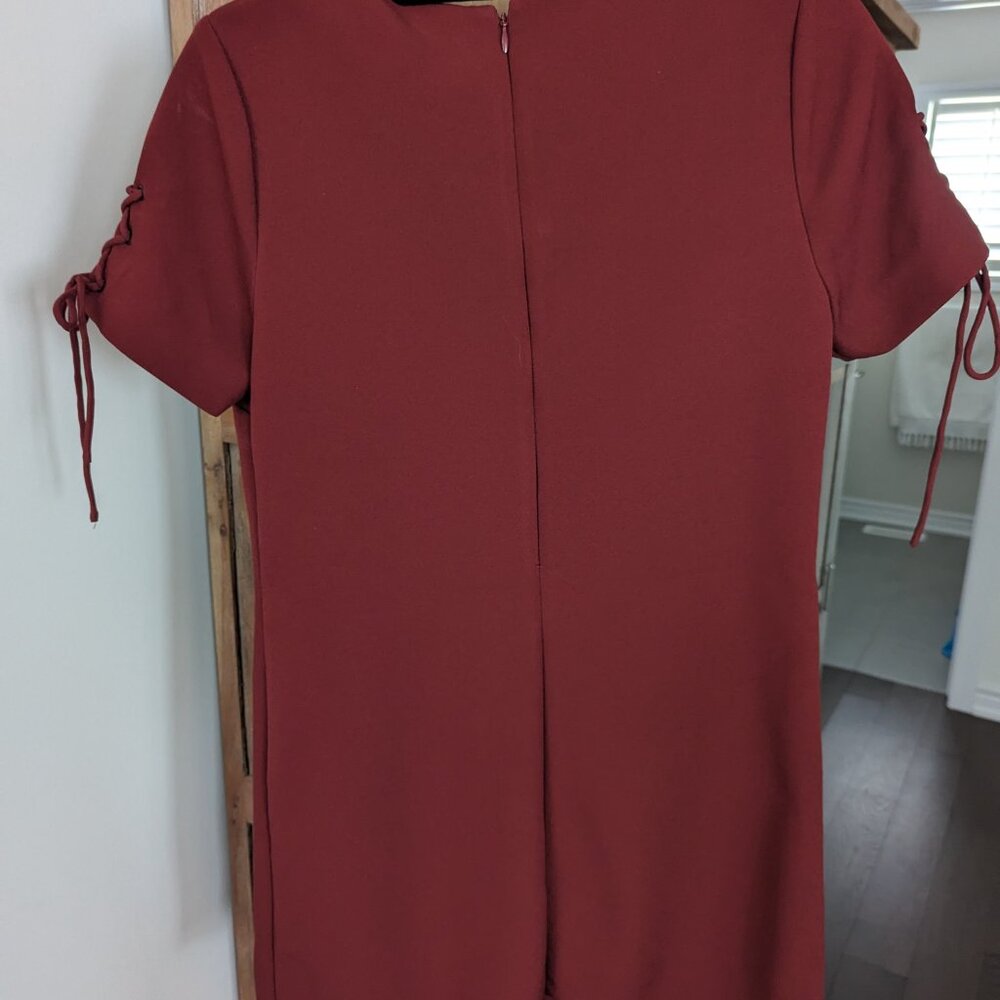 Dress - Picture 4 of 4